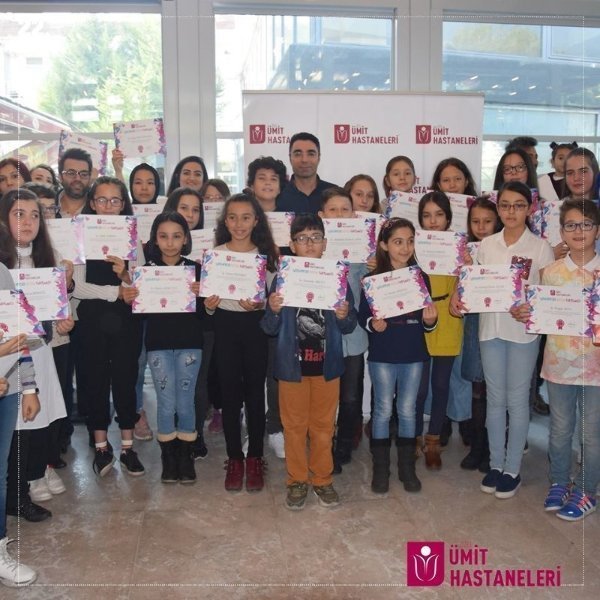 ÇOCUKLAR TEKNOLOJİ VE BAĞIMLILIK SORUNUNU RESİMLEDİ ÇOCUKLAR TEKNOLOJİ VE BAĞIMLILIK SORUNUNU RESİMLEDİ