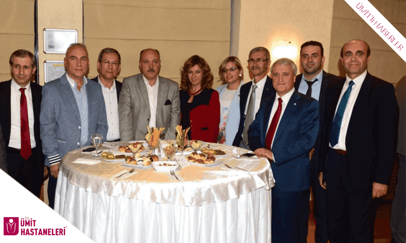 Rektör Gündoğan’dan Özel Ümit Hastaneleri'ne plaket Rektör Gündoğan’dan Özel Ümit Hastaneleri'ne plaket
